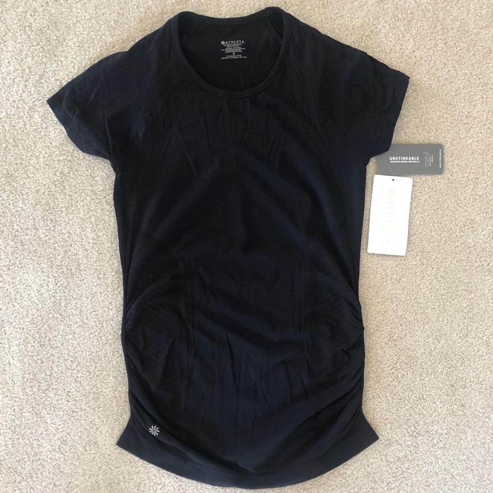 Brand New Women’s Athleta Speedlight Tee shirt Small black